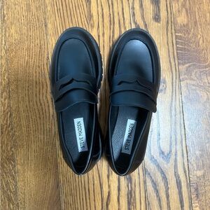 SOLD Steve Madden Classic Black Slip-On Shoes